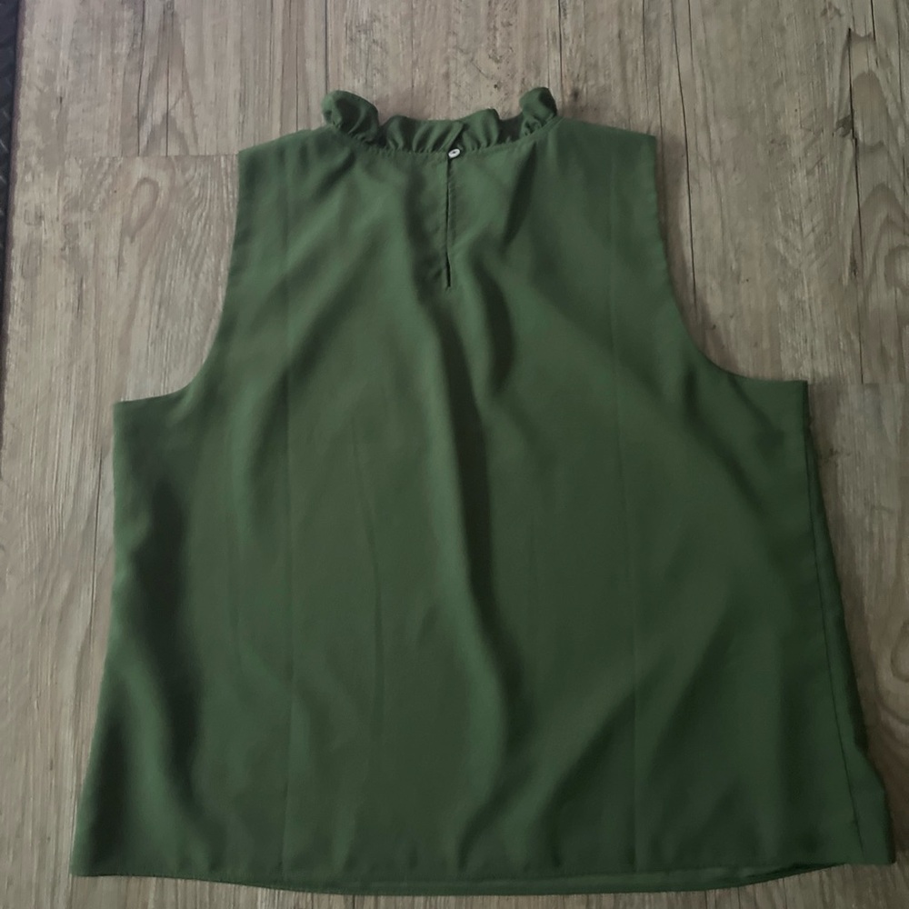 J.Crew Ruffle Neck Sleeveless Blouse Olive Green Keyhole Back Tank Top - Picture 7 of 8